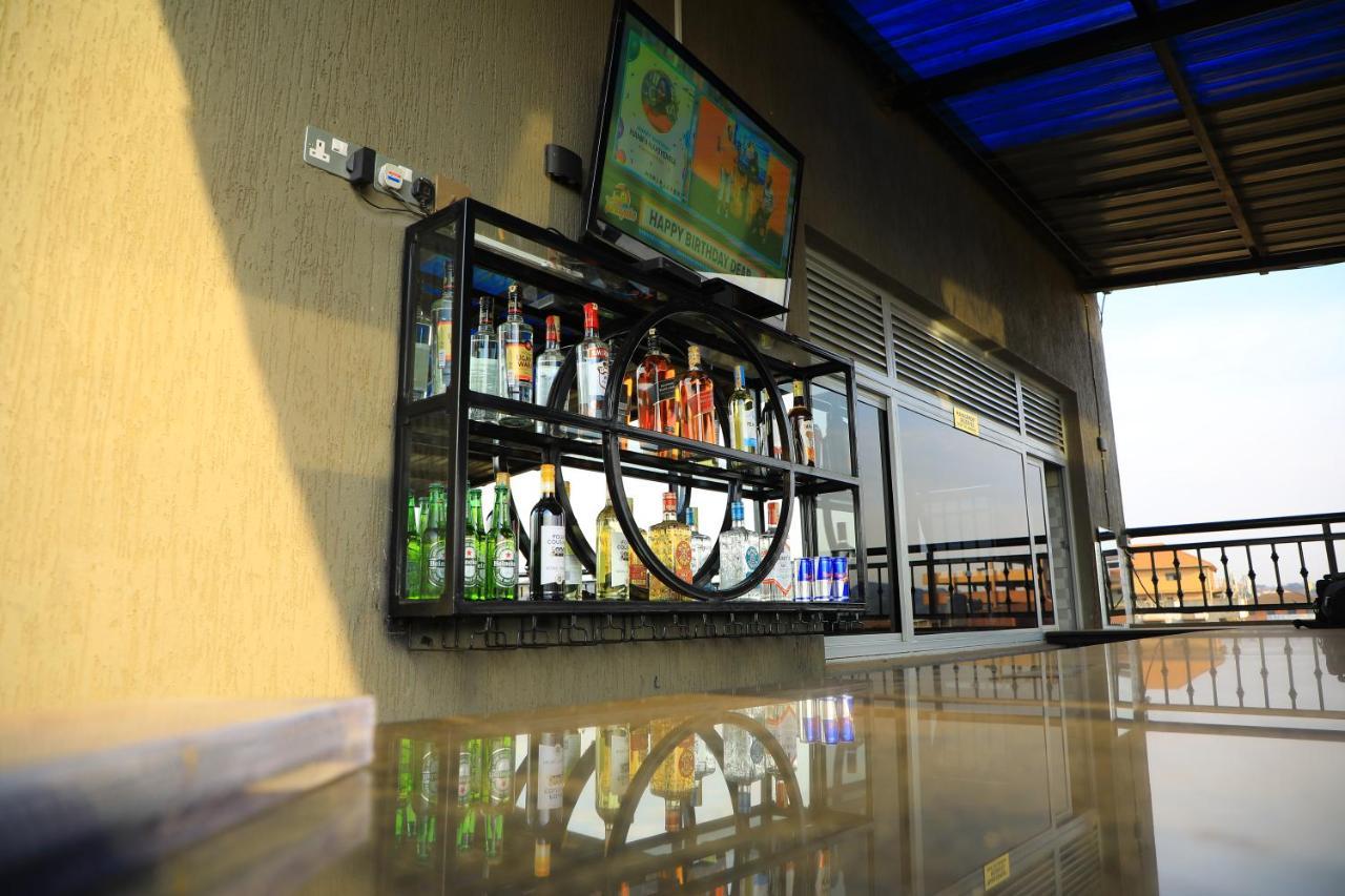Galaxy Motel Kampala Exteriör bild