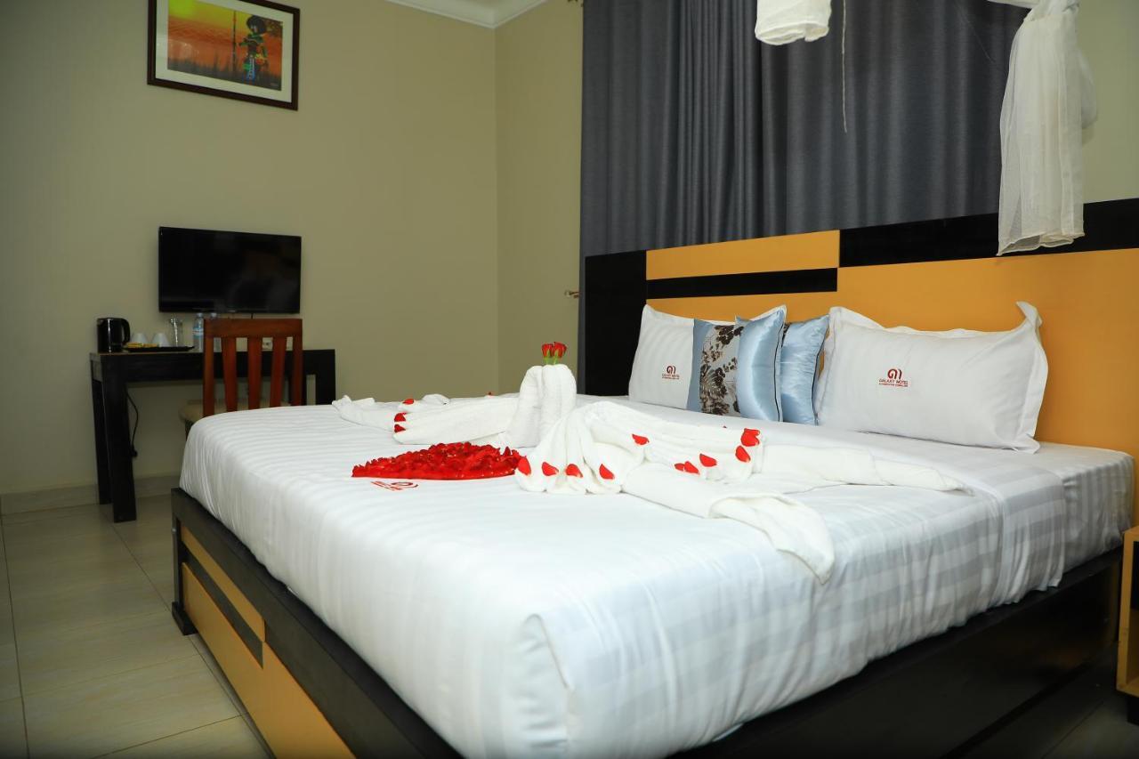 Galaxy Motel Kampala Exteriör bild